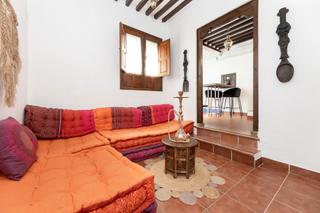 Semi detached house in Calle frailes de la victoria 5. Se vende casa adosada en albaicin_granada