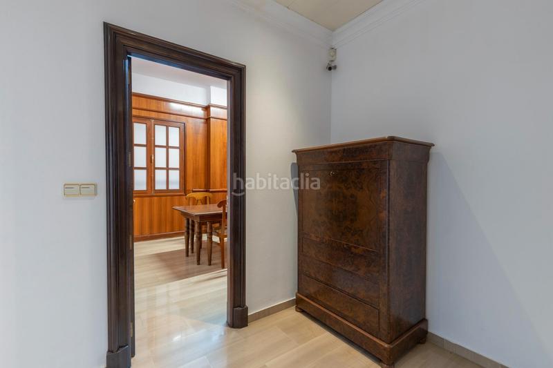 Foto 038cbcbb-c5f9-4d46-9933-4472329f05a8. Locale commerciale in calle ángel ganivet 13 in San Matías - Realejo Granada