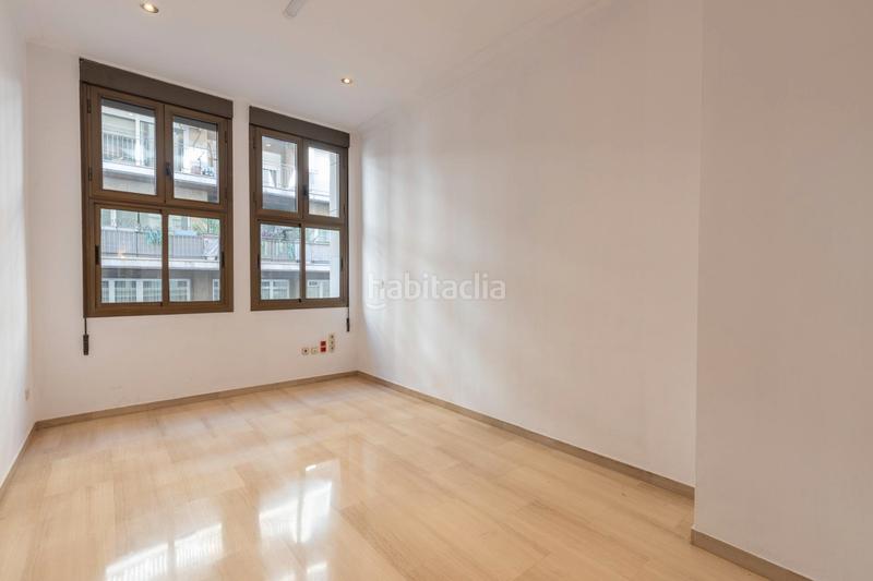 Foto 690325ba-5c8a-4bb0-9c31-81747764646b. Locale commerciale in calle ángel ganivet 13 in San Matías - Realejo Granada