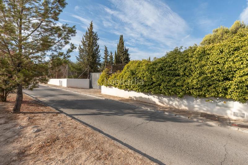 Foto 6f7d9487-dff4-4aff-a167-da1cf8b071a9. Residential plot in avenida de los alamos 162 in Atarfe