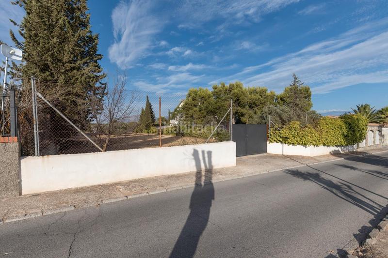 Foto cf9b1c12-bdf3-4204-83a3-f1fec1cf2cca. Residential plot in avenida de los alamos 162 in Atarfe