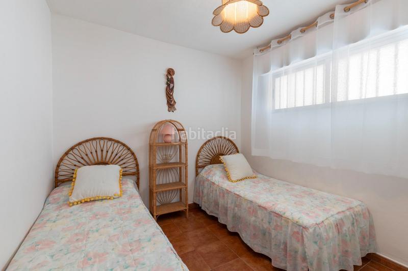 Foto 2076f048-8f3e-4f9c-8c1c-306fff17eaa5. Piso en paseo reina sofía 19 se vende piso en almuñecar _granada playa en Almuñécar