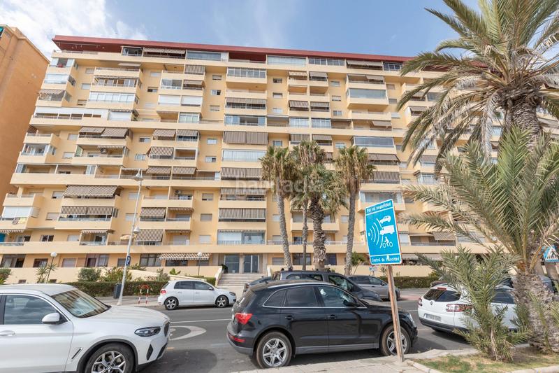 Foto 21c38396-7c0c-4f34-9f88-bcdf61f224ed. Piso en paseo reina sofía 19 se vende piso en almuñecar _granada playa en Almuñécar