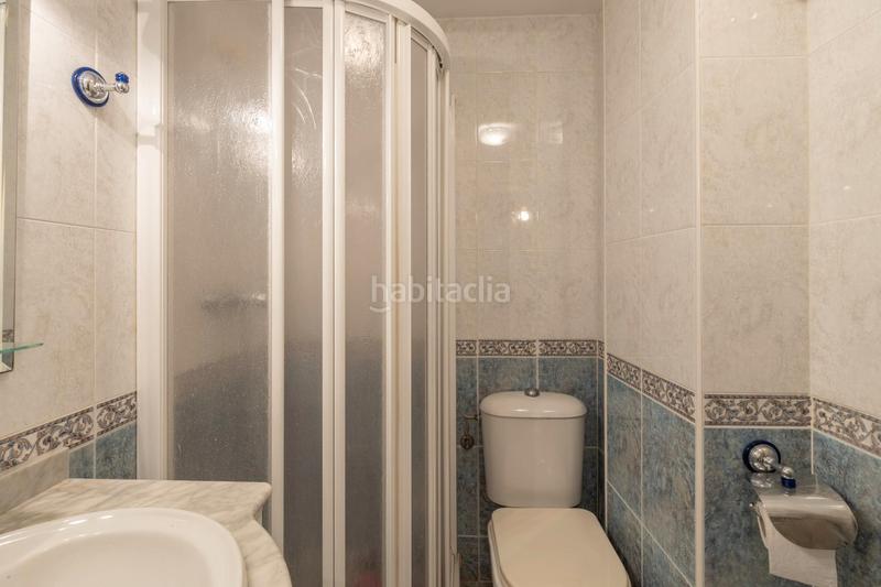Foto 8cbd6b6d-4fce-4c6e-a3e4-ba72f982dc3d. Piso en paseo reina sofía 19 se vende piso en almuñecar _granada playa en Almuñécar