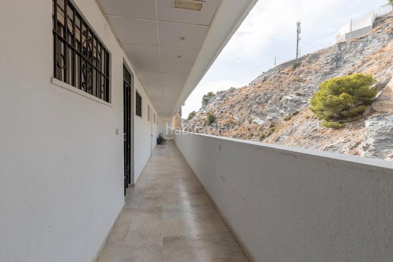 Foto aaa1f7d9-be1a-4fe9-95c4-6f1b8c2e74a7. Piso en paseo reina sofía 19 se vende piso en almuñecar _granada playa en Almuñécar