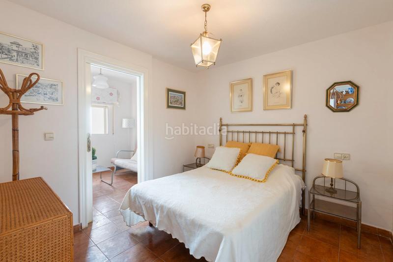 Foto c8e7e6da-ddf9-47e2-8ebf-67418a026144. Piso en paseo reina sofía 19 se vende piso en almuñecar _granada playa en Almuñécar