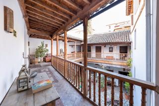Edifici a Calle del beso 8. Se vende impresionante palacio ( edificio residencial) con alma