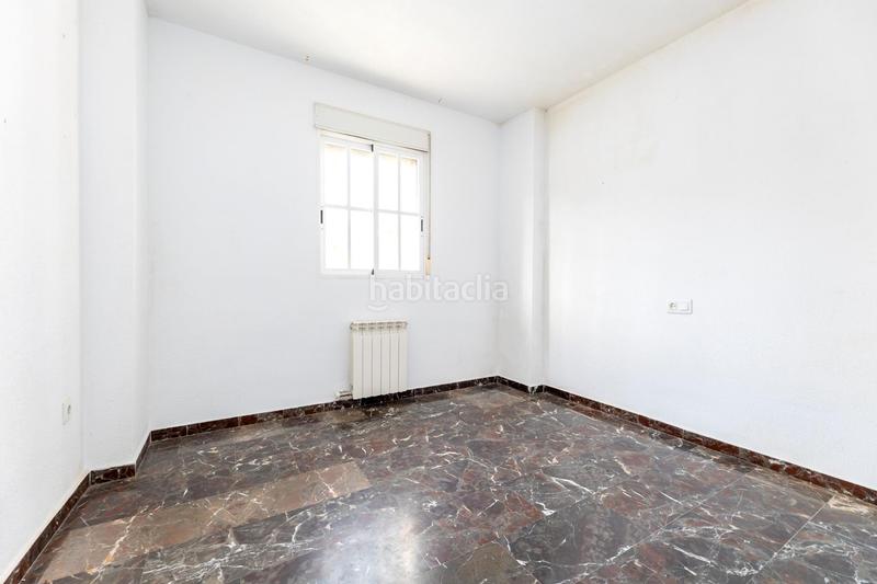 Foto 020f86d2-66ed-4ce6-9223-8e0268af6508. Chalet en calle abeto 42 se vende amplio chalet independiente _loma verde_granada en Albolote