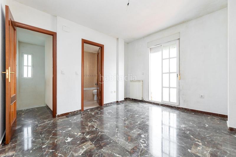 Foto 91f85169-07e6-4ffa-a499-6daf3772522a. Chalet en calle abeto 42 se vende amplio chalet independiente _loma verde_granada en Albolote
