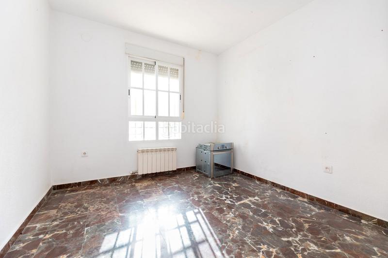Foto bbd79e20-2ef5-4cf6-95e4-68e990f1da4c. Chalet en calle abeto 42 se vende amplio chalet independiente _loma verde_granada en Albolote
