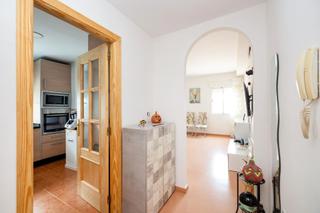 Pis  Calle arcos 17. Se vende piso reformado incluido garaje en albolote _granada