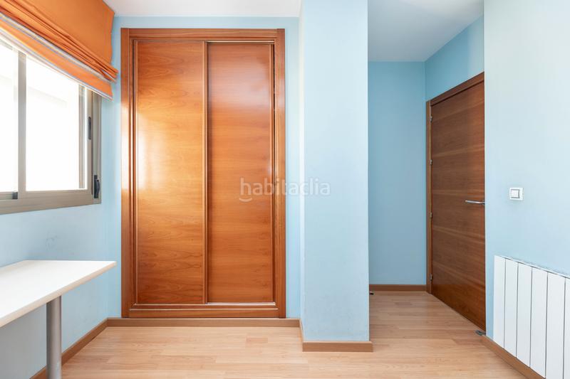 Foto 4c0cbf4d-8dd9-488f-bcc7-867d5eab56c2. Ático en plaza clara campoamor 3a se vende maravilloso atico con ascensor y trastero y garaje en plaza clara campoamor__granada en Maracena