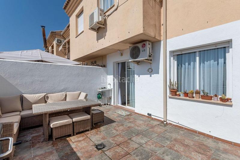 Foto 184bc6c4-3587-44d5-b389-81a1b5d9a799. Semi detached house in avenida Ogíjares 17 in Ogíjares