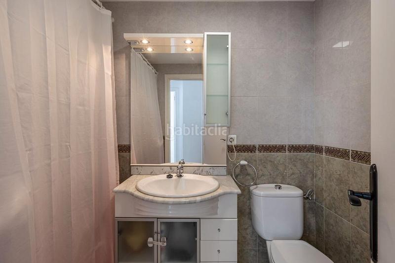 Foto b682496f-b7c8-4131-86b3-8d2cb5025f75. Semi detached house in avenida Ogíjares 17 in Ogíjares