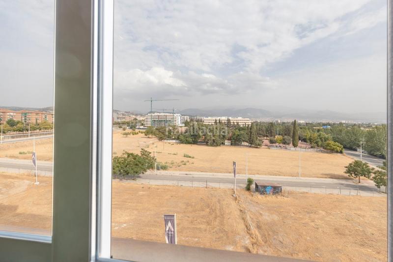 Foto 0d3a0488-5f17-4a94-acaf-a4a6f80bc5c1. Piso en calle pintor fernando belda 60 ¡se vende piso vpo fantástico con terraza y garaje junto al gimnasio we! en Granada