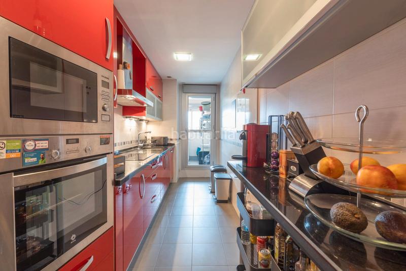 Foto 1bd00b12-4f38-4672-ba4f-b28e221b5616. Piso en calle pintor fernando belda 60 ¡se vende piso vpo fantástico con terraza y garaje junto al gimnasio we! en Granada