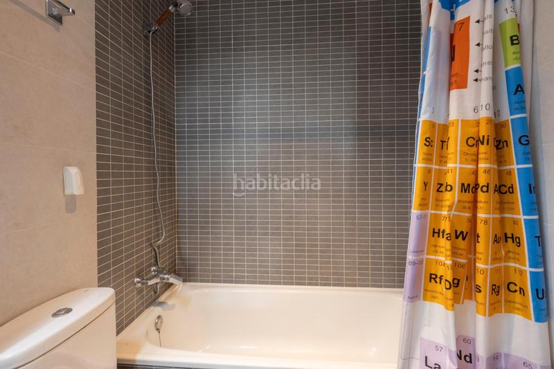 Foto 482e5b36-125a-4d3a-a036-9a9096ba71ef. Piso en calle pintor fernando belda 60 ¡se vende piso vpo fantástico con terraza y garaje junto al gimnasio we! en Granada