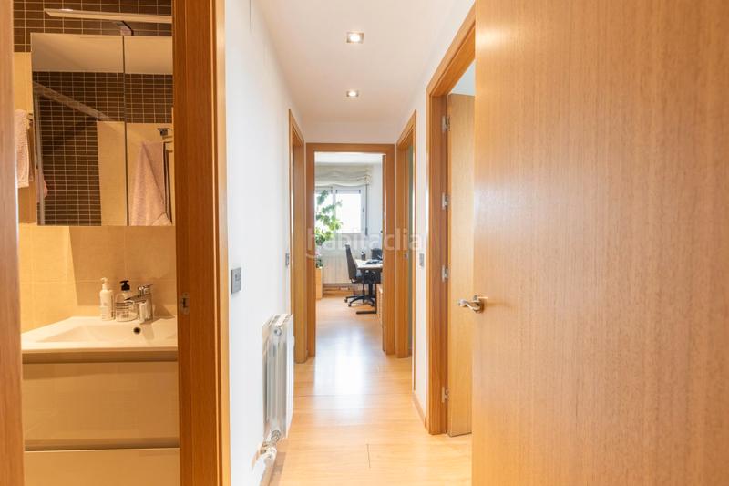 Foto 797f3a41-0280-4e90-b0e0-e0a7a8358847. Piso en calle pintor fernando belda 60 ¡se vende piso vpo fantástico con terraza y garaje junto al gimnasio we! en Granada