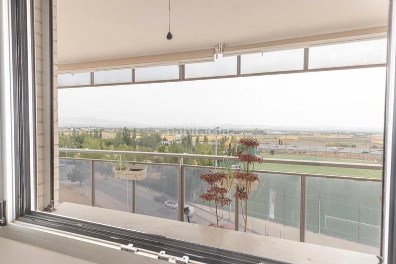 Foto bd35ee0c-4296-43c1-9e6b-d734266e3ce3. Piso en calle pintor fernando belda 60 ¡se vende piso vpo fantástico con terraza y garaje junto al gimnasio we! en Granada
