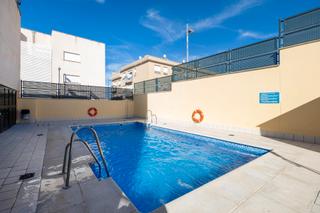 Etagenwohnung in Calle Andrés Segovia 51