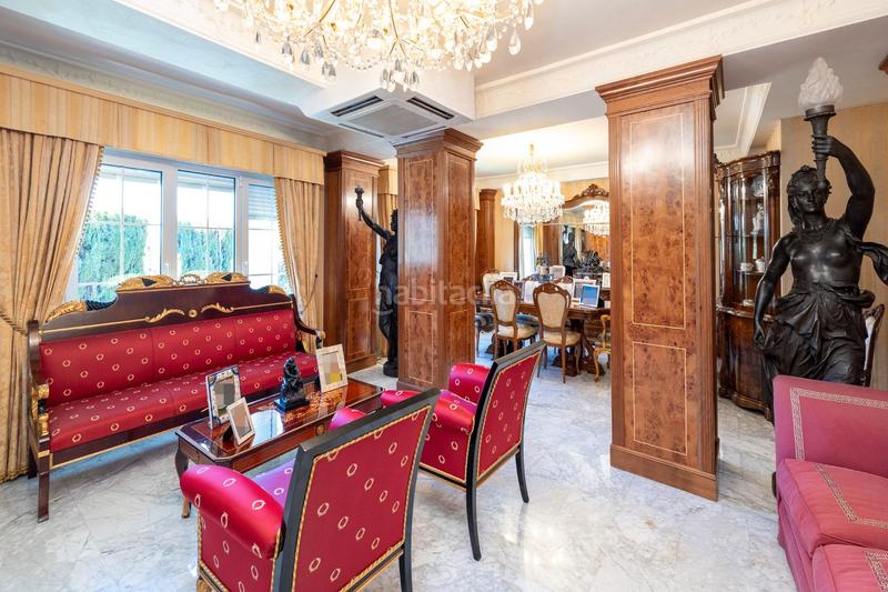 Foto b5e69d41-9ee7-4067-9d97-857aab00d29c. Chalet en calle granada 46 se vende chalet exclusivo en el serrallo en granada en Huétor Vega