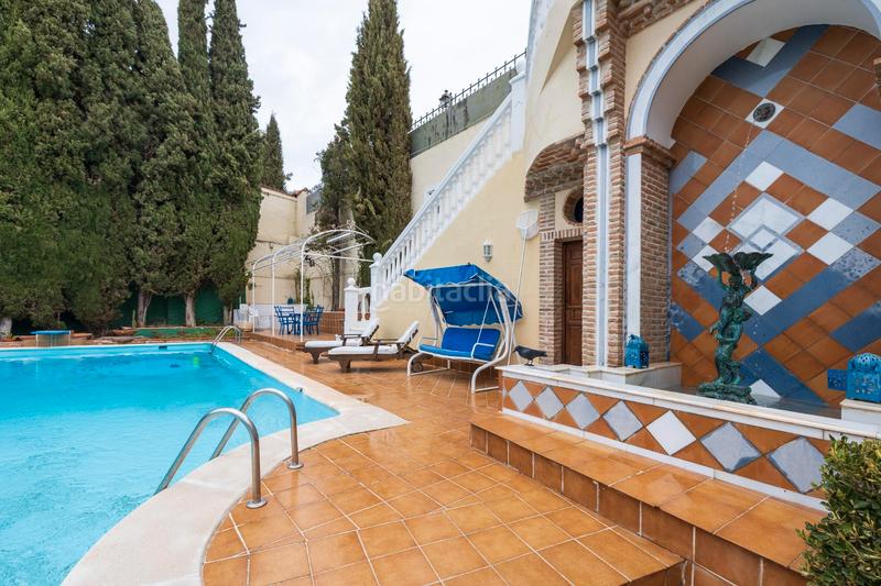 Foto ffbd29db-2fba-49f9-8c76-3e9323d03b37. Chalet en calle granada 46 se vende chalet exclusivo en el serrallo en granada en Huétor Vega