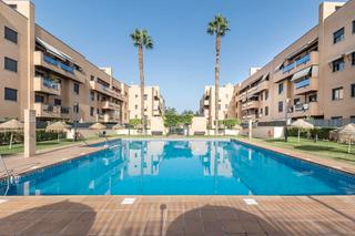 Appartement  Avenida gloria fuertes 15. Se vende piso de dos dormitorios junto a parque almunia( la chan