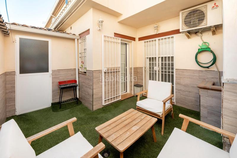 Foto 30bb2d6b-f8d1-45d8-a5f8-f7e63499247a. Casa adosada en mezquita 41 se vende casa adosada muy cerca del centro comercial nevada y parada de metro_granada en Armilla