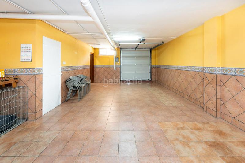 Foto 31da0bbc-f308-498a-b3e6-af1237e950dd. Casa adosada en mezquita 41 se vende casa adosada muy cerca del centro comercial nevada y parada de metro_granada en Armilla