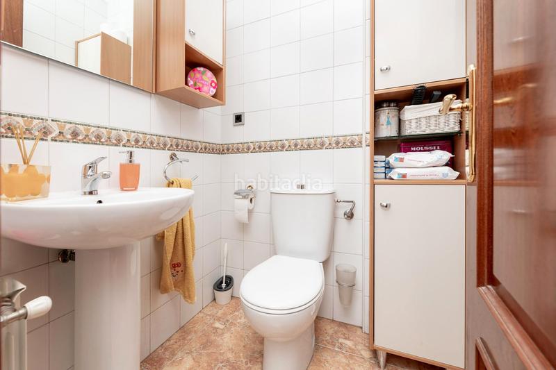 Foto 723fd748-a9ad-42d8-9476-23e9f97575a8. Casa adosada en mezquita 41 se vende casa adosada muy cerca del centro comercial nevada y parada de metro_granada en Armilla