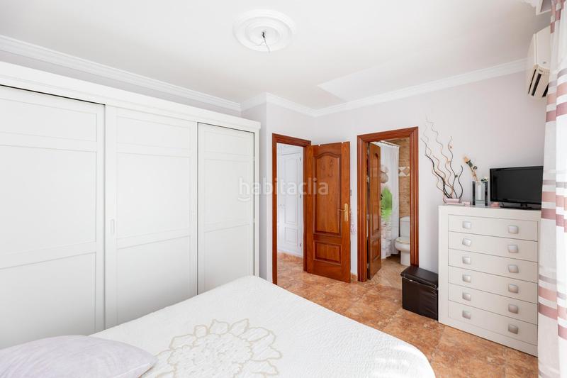 Foto ce19fa60-6507-4eee-94bb-7aebf3ecc1cb. Casa adosada en mezquita 41 se vende casa adosada muy cerca del centro comercial nevada y parada de metro_granada en Armilla