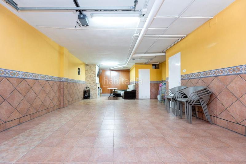 Foto e537cbe5-8c51-48b9-8de2-d40f0699c46b. Casa adosada en mezquita 41 se vende casa adosada muy cerca del centro comercial nevada y parada de metro_granada en Armilla