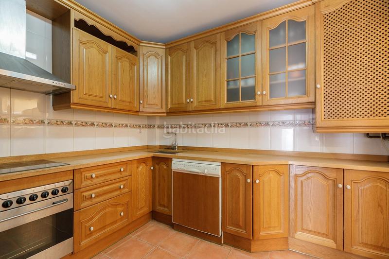 Foto d1a901db-d5e8-450f-b7ba-36bef2d12f88. Reihenhaus in calle río dílar 13 in Ogíjares