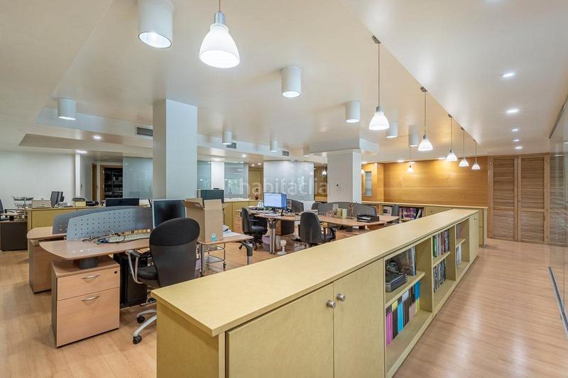 Foto eba08073-c026-42d2-a9fc-0e5506bb584d. Locale commerciale in plaza de carretas 5 in San Matías - Realejo Granada