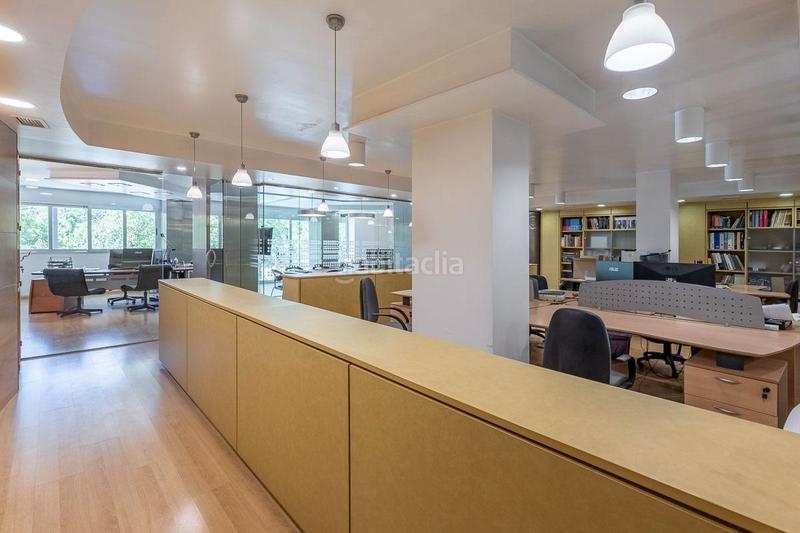 Foto f3f29343-86d6-4b93-99a3-431a35fc0b4e. Locale commerciale in plaza de carretas 5 in San Matías - Realejo Granada