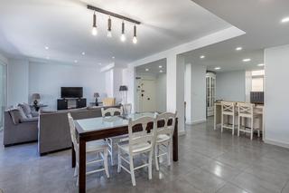 Appartement à Avenida de madrid 1. Se vende gran piso en avenida madrid_granada _¡atención familias