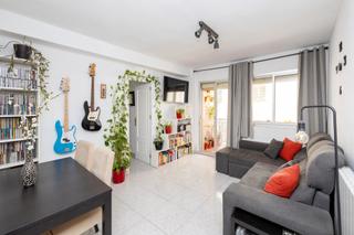 Appartement à Calle asturias 29. Se vende piso en el  vibrante zona de zaidin_granada