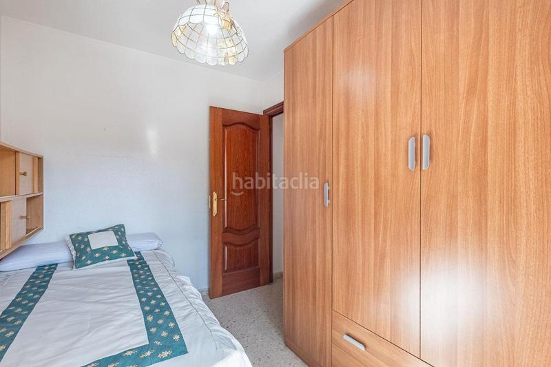 Foto e36bba45-548c-469e-a963-719540f76419. Appartamento in calle arquitecto felipe giménez lacal 29 in Granada