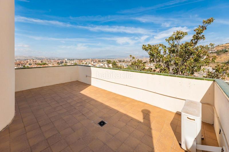 Foto 746b0dfb-1cb9-4b3b-8794-67dcce1c0d7a. Chalet in calle zoraya 1 in Camino de los Neveros - Serrallo Granada