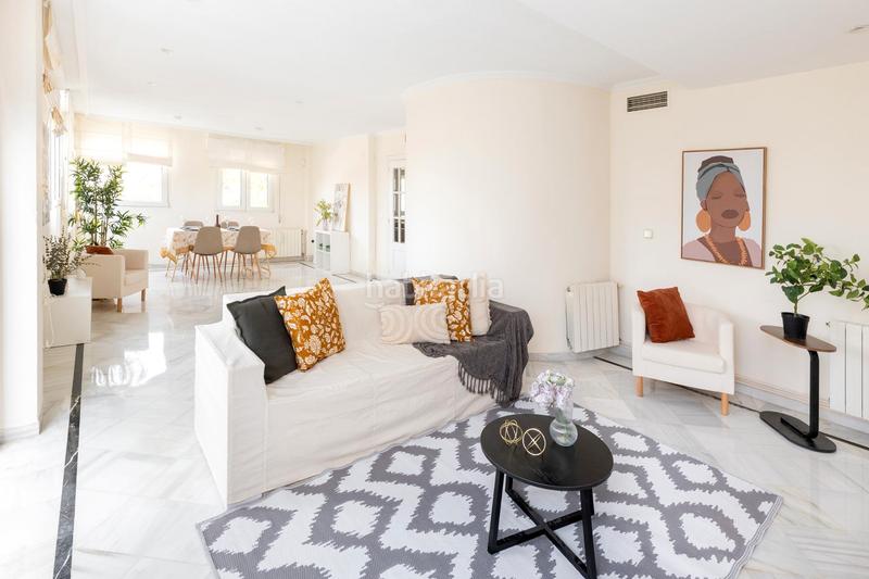 Foto d9493626-8597-449a-9e1c-8735ad20eb4e. Chalet in calle zoraya 1 in Camino de los Neveros - Serrallo Granada
