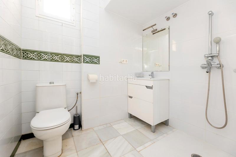Foto e8ac4942-422f-4388-a1da-e96fc5403293. Chalet in calle zoraya 1 in Camino de los Neveros - Serrallo Granada