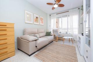 Appartement à Calle matilde cantos 6. Se vende espectacular piso en urbanizacion con piscina comunitar
