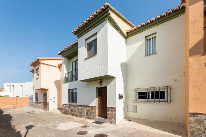 Foto 5533c1a3-e874-414d-bcca-2b385c112770. Casa adossada a calle pedro temboury 1 a Villa de Otura