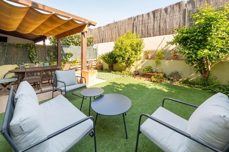 Foto 6bcb3d01-2aee-485b-86fd-90771e1b683b. Casa adossada a calle pedro temboury 1 a Villa de Otura