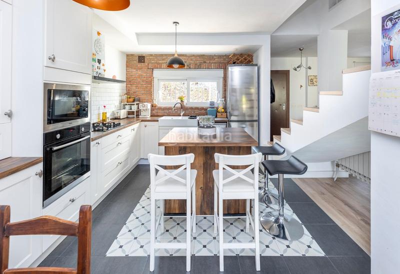 Foto 72a1cfc9-516b-462c-a9bb-337b1fca0771. Casa adossada a calle pedro temboury 1 a Villa de Otura