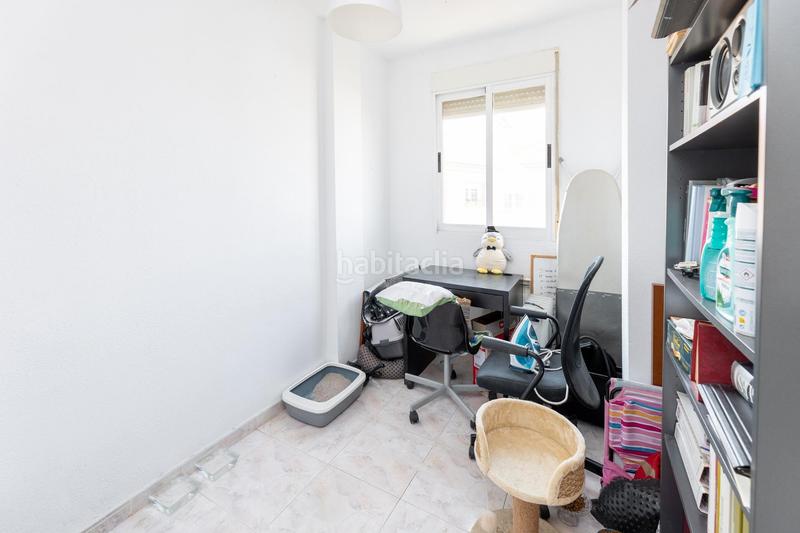 Foto cecf0028-a55b-4e9d-a384-b910b35419fc. Casa adossada a calle pedro temboury 1 a Villa de Otura