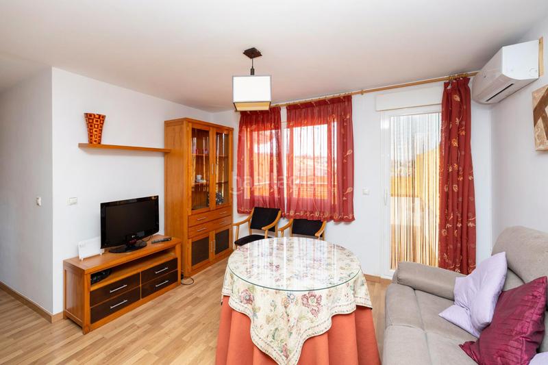 Foto 6b6fa887-35c9-4d3c-adae-d9dac6326773. Àtic amb aparcament a La Zubia Ciudad Zubia (La)