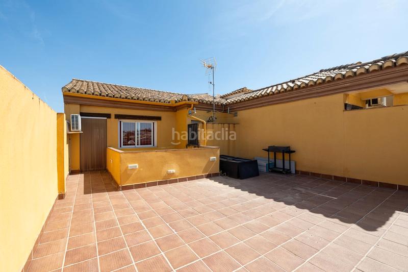 Foto bc75e77f-d273-412d-bfa2-e7d4c22b887d. Àtic amb aparcament a La Zubia Ciudad Zubia (La)