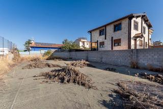 Terreno residenziale in Calle trevenque 35. Se vende terreno urbano en ogijares_lomalinda_granada