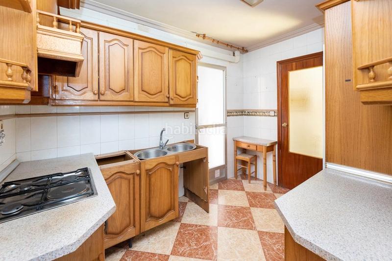 Foto cd9f4b1b-b30c-4872-a7f9-d8abb2ef1735. Appartamento in calle arzobispo pedro de castro 4 in Granada